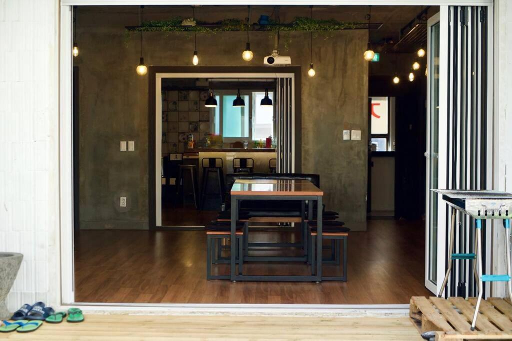 도심속팬션강남역초근접60평대단체가능한 럭셔리 테라스 파티룸 Bbq가능