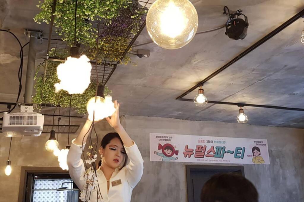 도심속팬션강남역초근접60평대단체가능한 럭셔리 테라스 파티룸 Bbq가능 Seoul