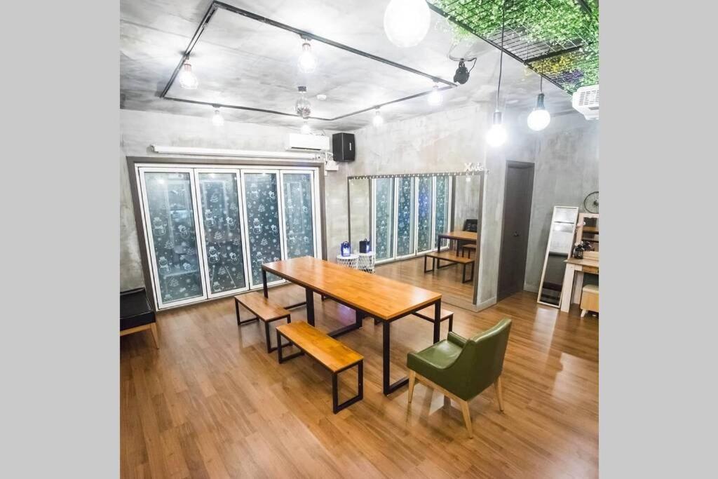 Holiday home 도심속팬션강남역초근접60평대단체가능한 럭셔리 테라스 파티룸 Bbq가능 Seoul